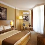 4- und 5-Sterne-Hotels