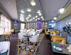 4-star dream hotel : TIME GRAND PLAZA