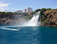 Karpuzkaldiran Waterfall