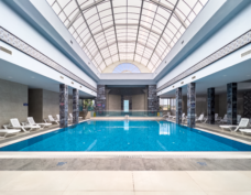 Hotel_Pool_innen