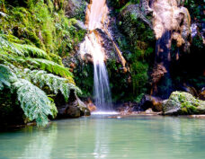 shutterstock_1060627625CaldeiraVelha_low