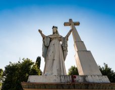 Jakobsweg_shutterstock_469469237_frankreich