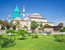 Pyörivien dervissien luostari, Konya