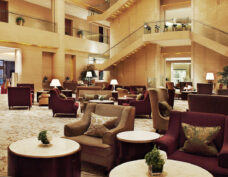 4-Sterne-Hotels_Lobby
